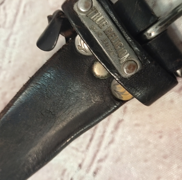 True Religion Horse Shoe Studded Biker Logo Rare Buckle Belt 48" - Picture 3 of 15